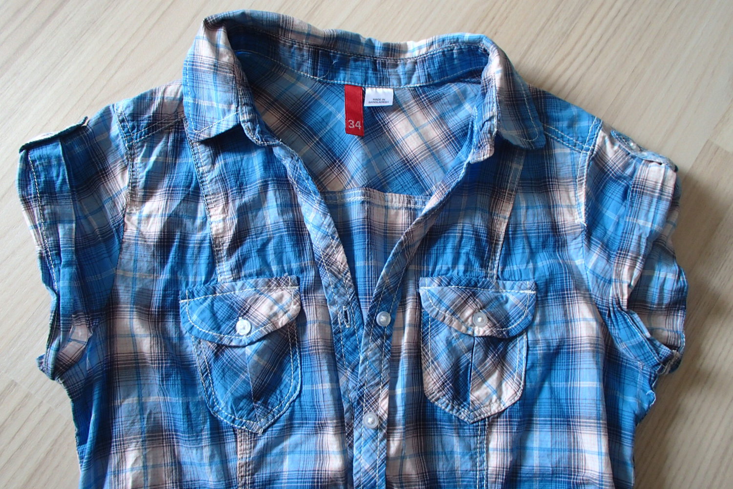 Blau-Weiße Karo-Bluse