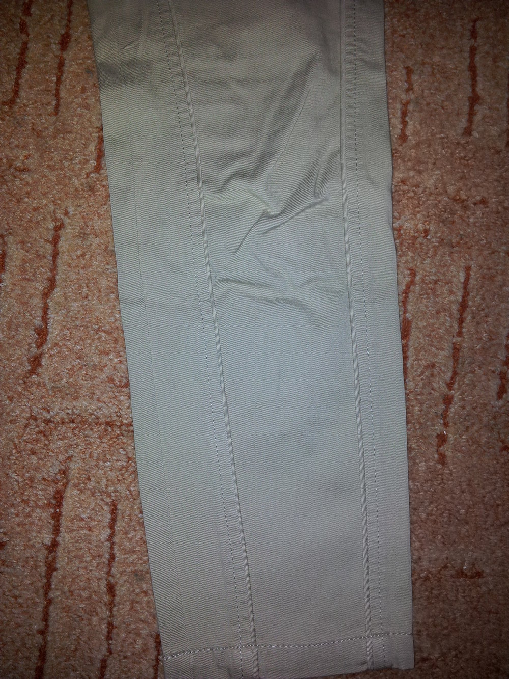 Hose Gr. 34 beige /creme neuwertig
