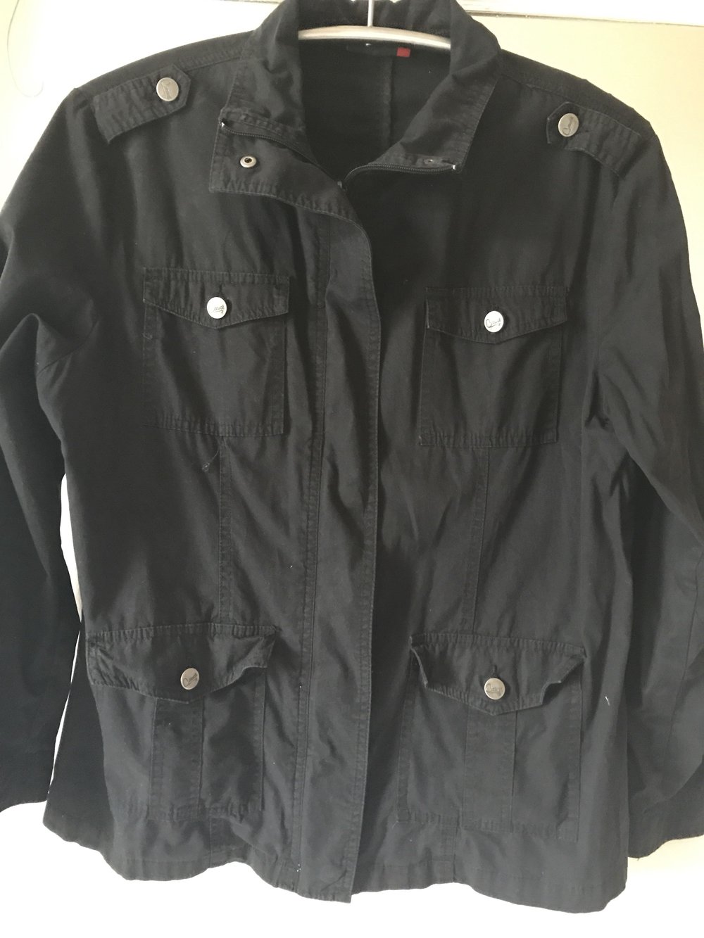 Schwarze Jacke im Parka-Stil Größe XL/44-46