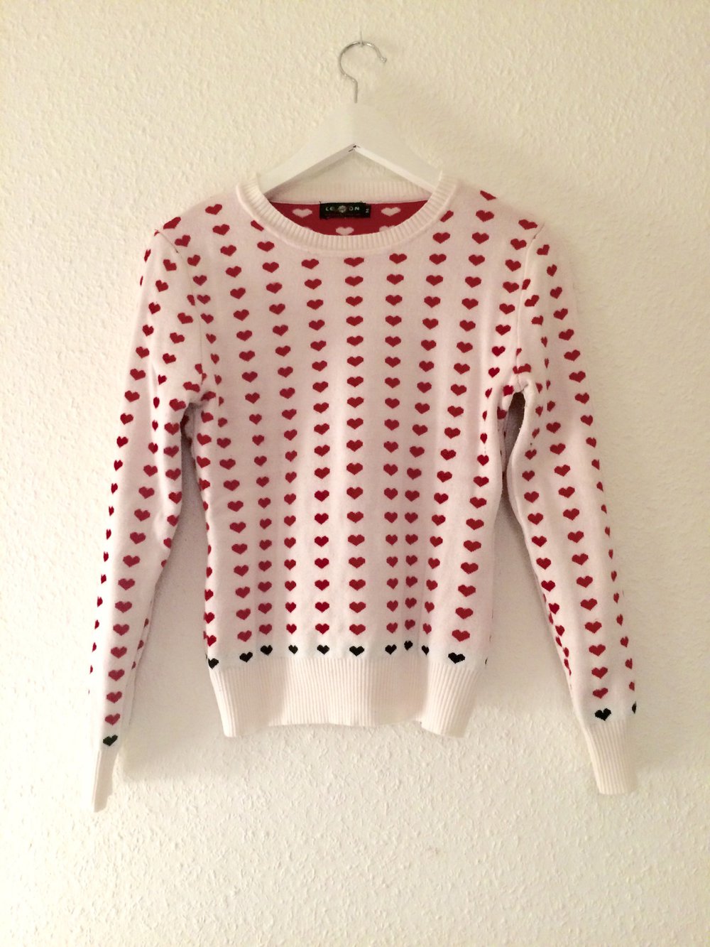 Pullover mit Herzen ❤️️
