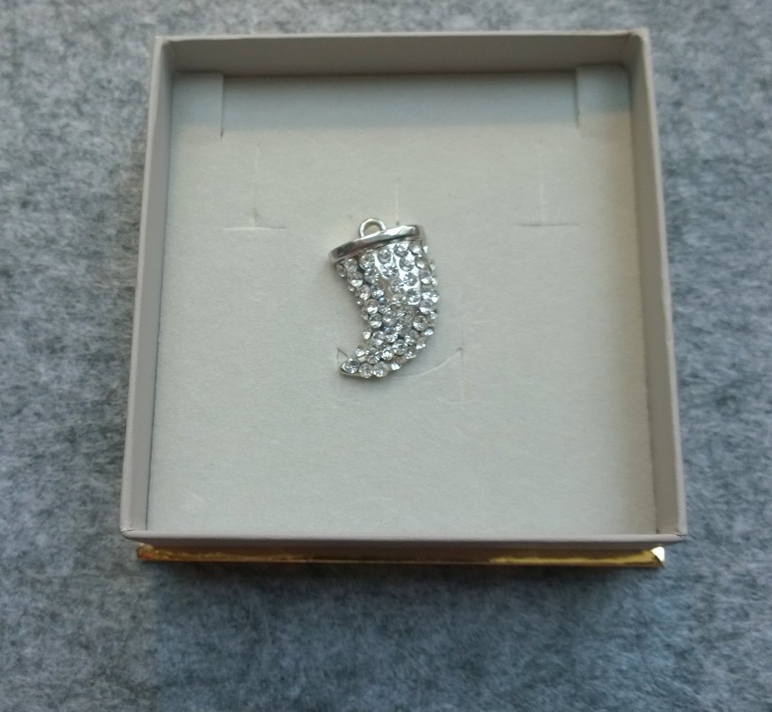 Kettenanhänger, Zahn, Silber, Strass