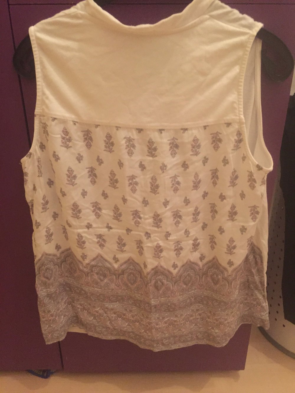 Süßes, weisses Sommerliches Shirt