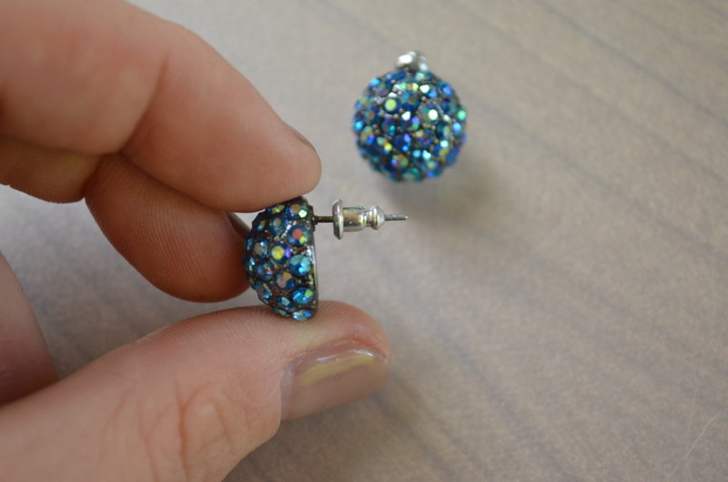 Blaue Ohrstecker
