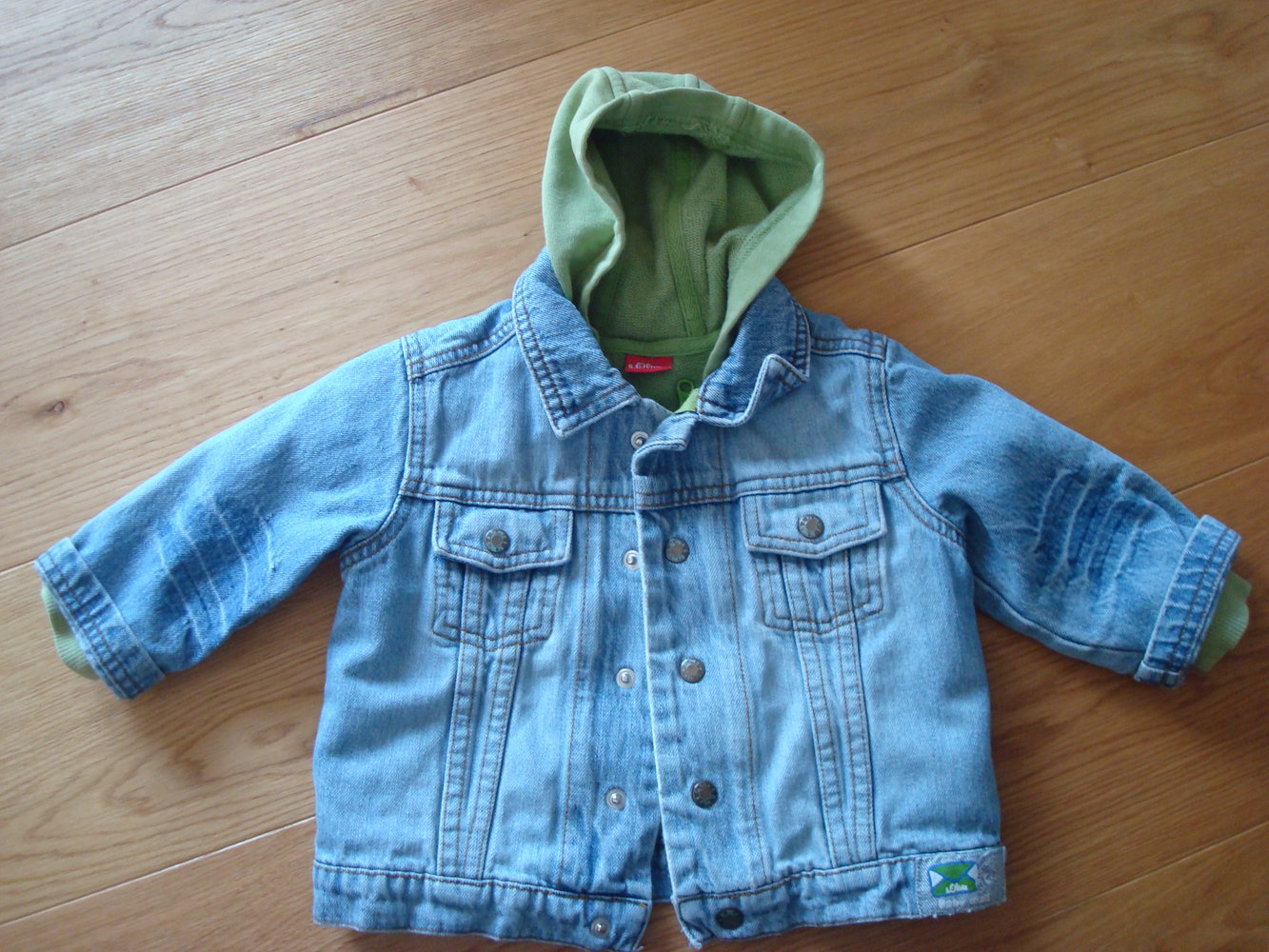 schicke Jeansjacke / Übergangsjacke von s.Oliver mit herausnehmbarer Innenjacke