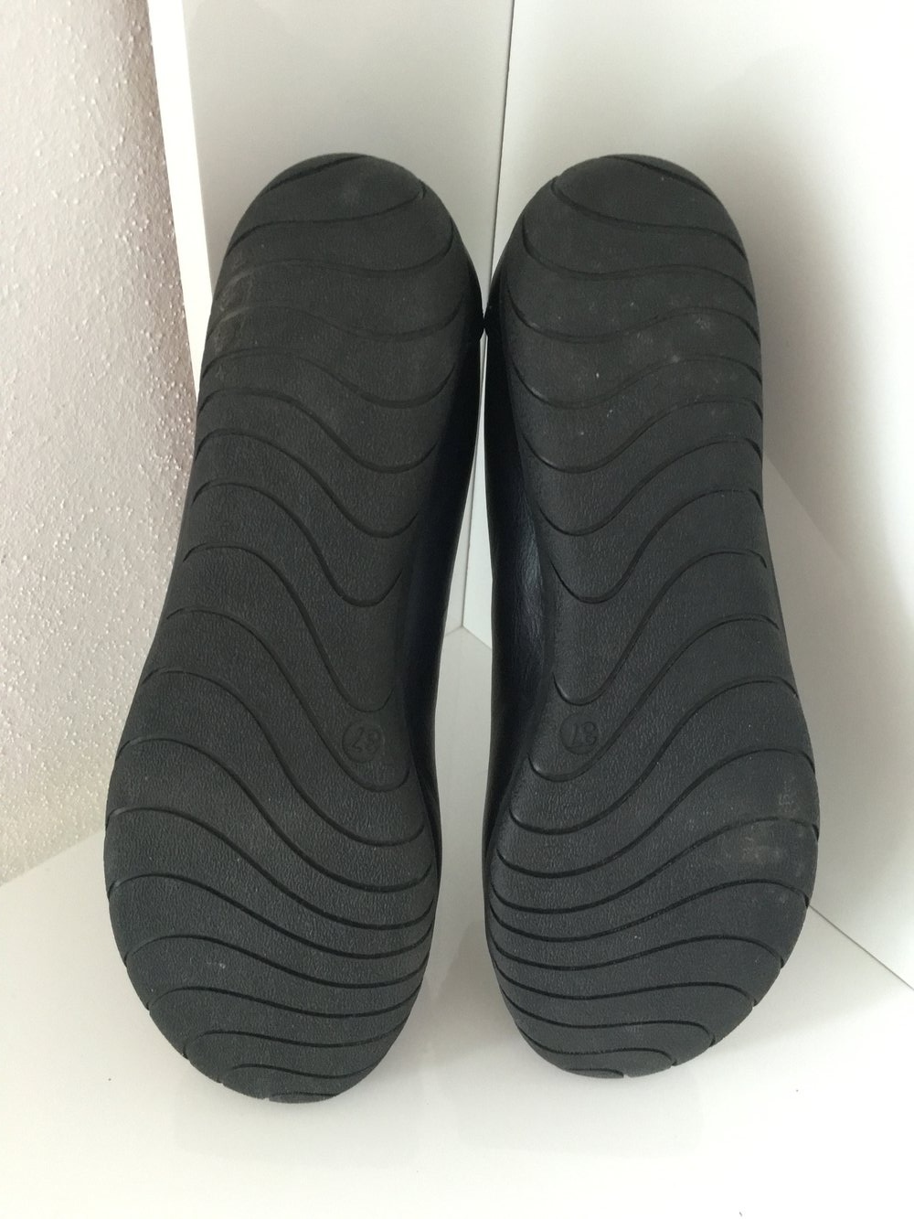 Ballerinas mit fester Sohle von Ariane
