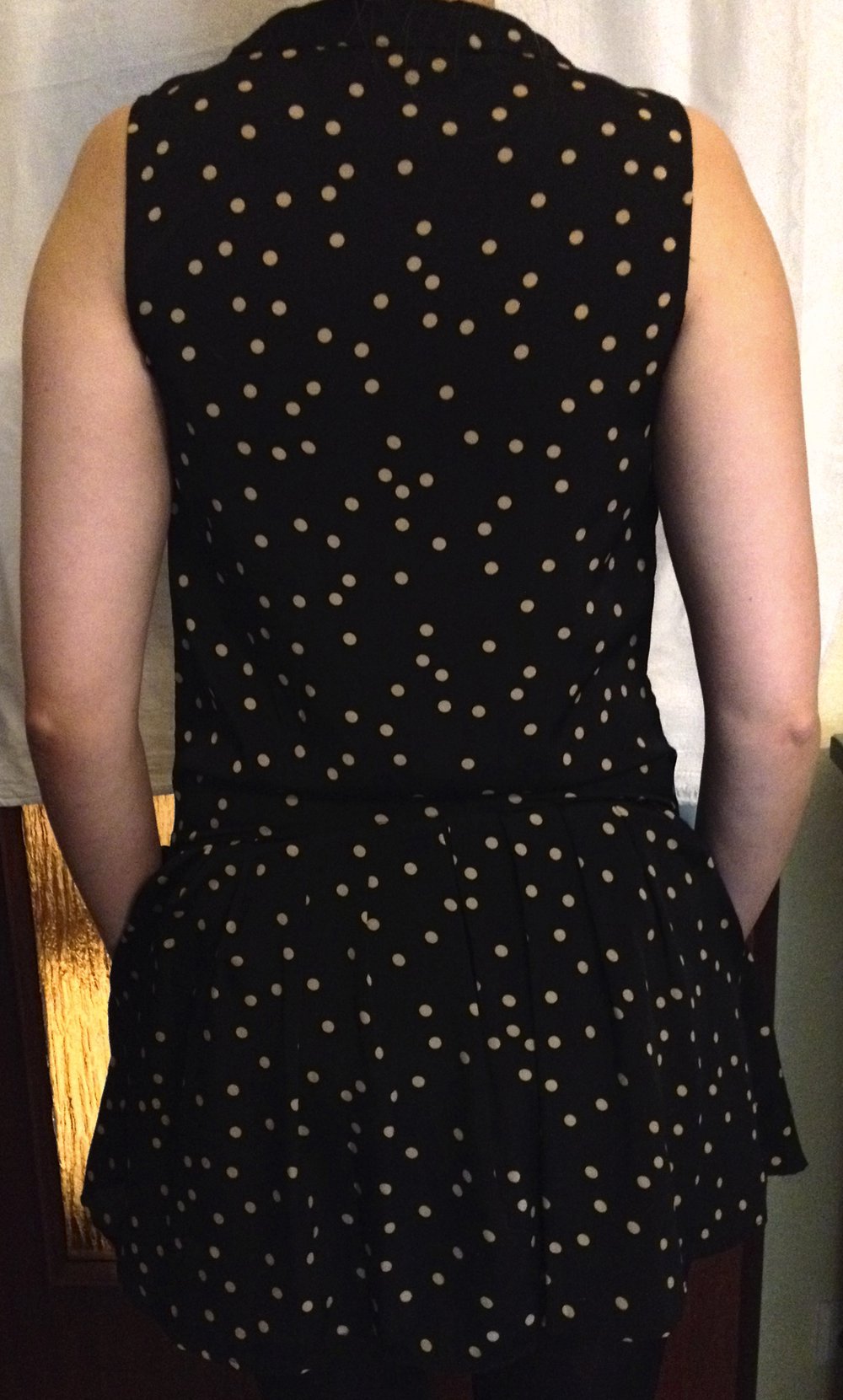 Zara wunderschönes Kleid mit Punkten 