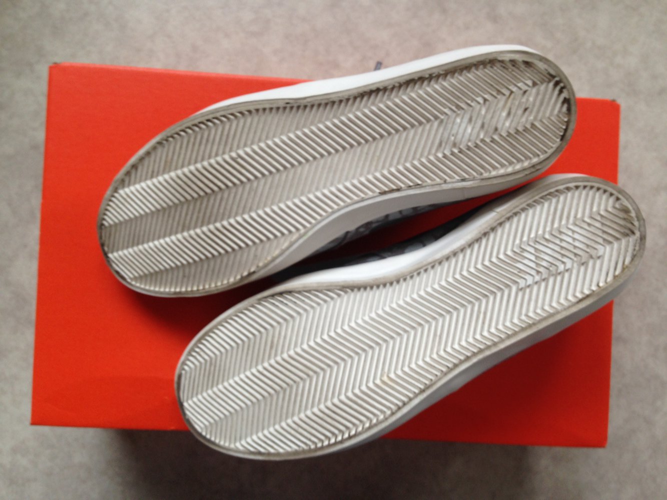 Nike Sneaker
