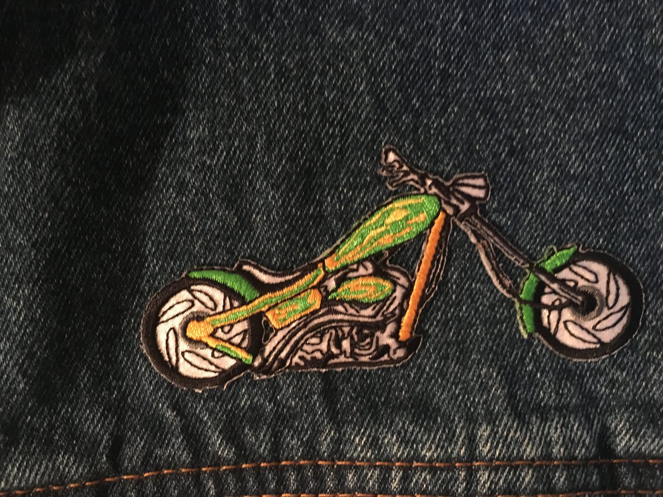 Jeans West mit 6 Motorrad Patches Größe 52/L