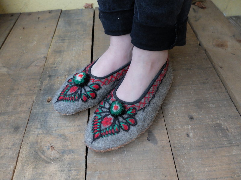 Hausschuhe Filz Filzschuhe Filzhausschuhe Balkan Boho Blogger Hipster Ethno