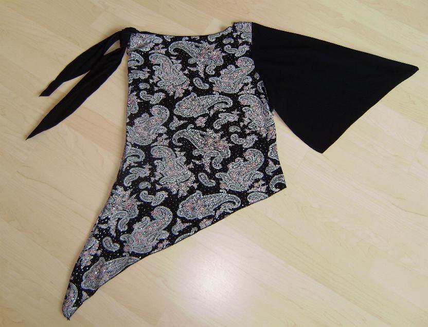 Schickes Glitzer Top Tunika von Take one in schwarz Gr. M/L asymmetrisch mit Paisley-Muster