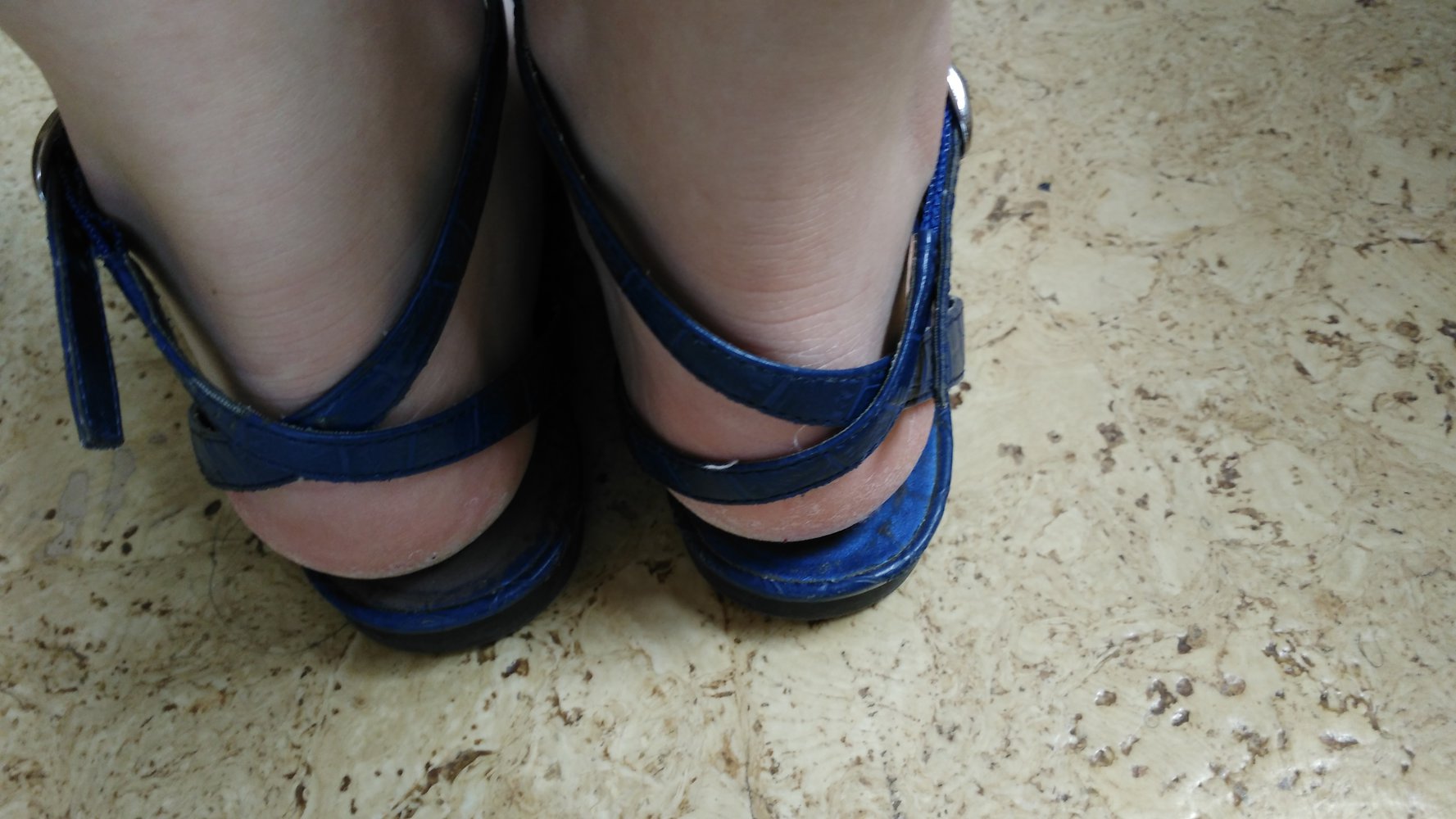 blaue Sandalen