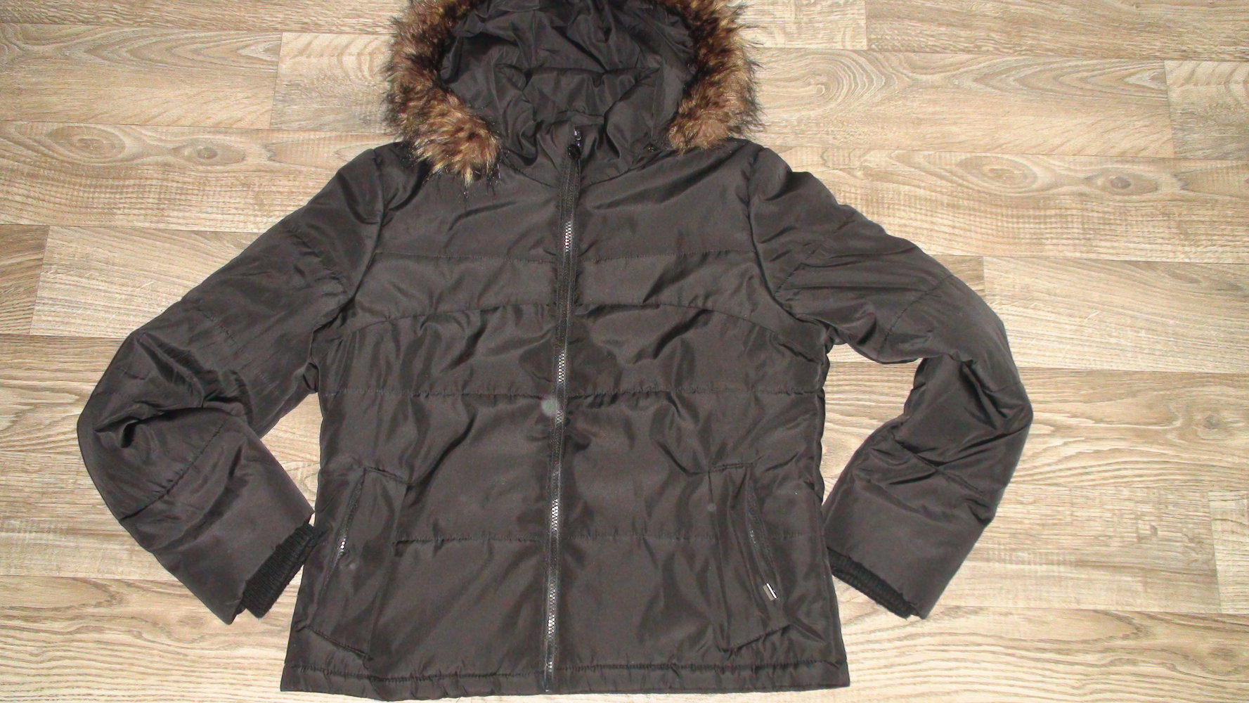 Winter Jacke mit Kapuze Gr.40