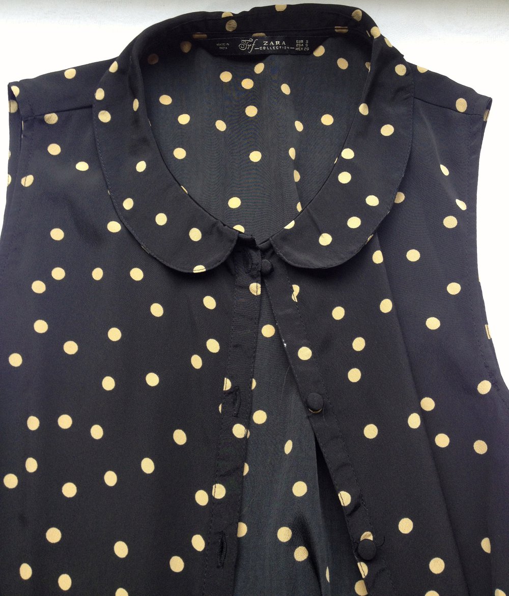 Zara wunderschönes Kleid mit Punkten 