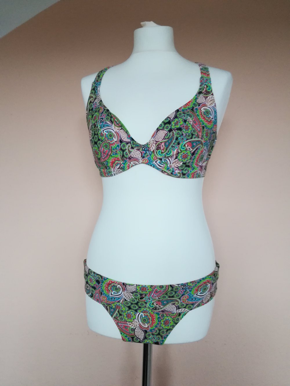 Freya Bikini 65 E Hose 36 mit schönem Muster