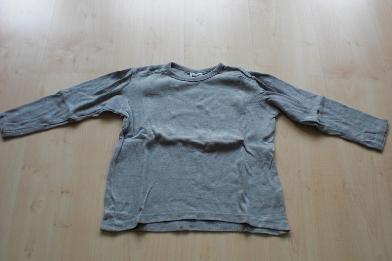 graues langarm Shirt Gr. 122