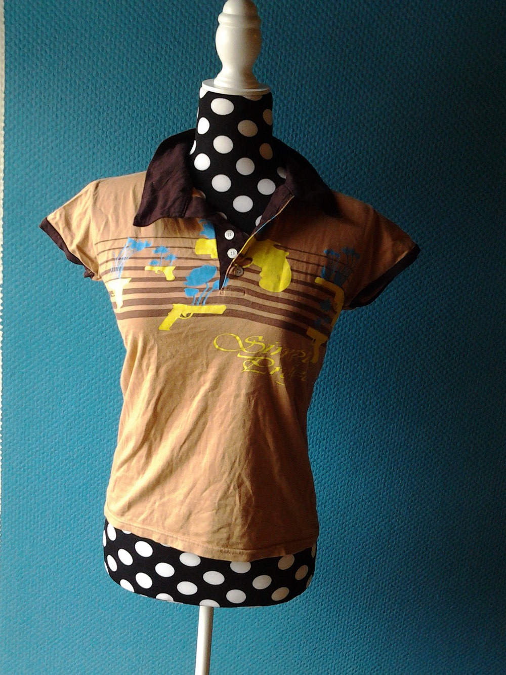 Cooles buntes Poloshirt mit Message