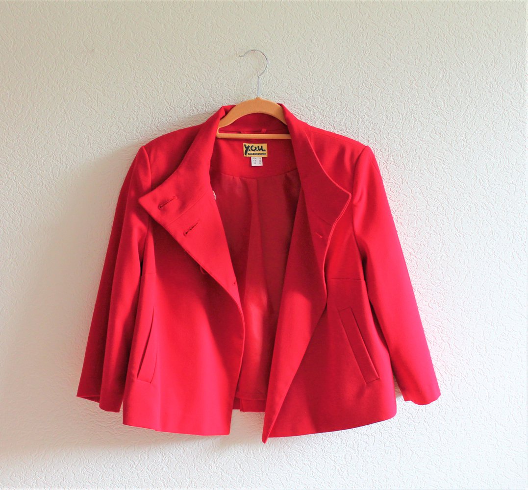 Rote Kurzjacke/Abendjacke