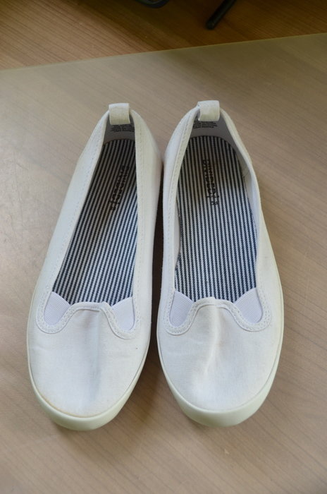 weiße H&M Ballerinas