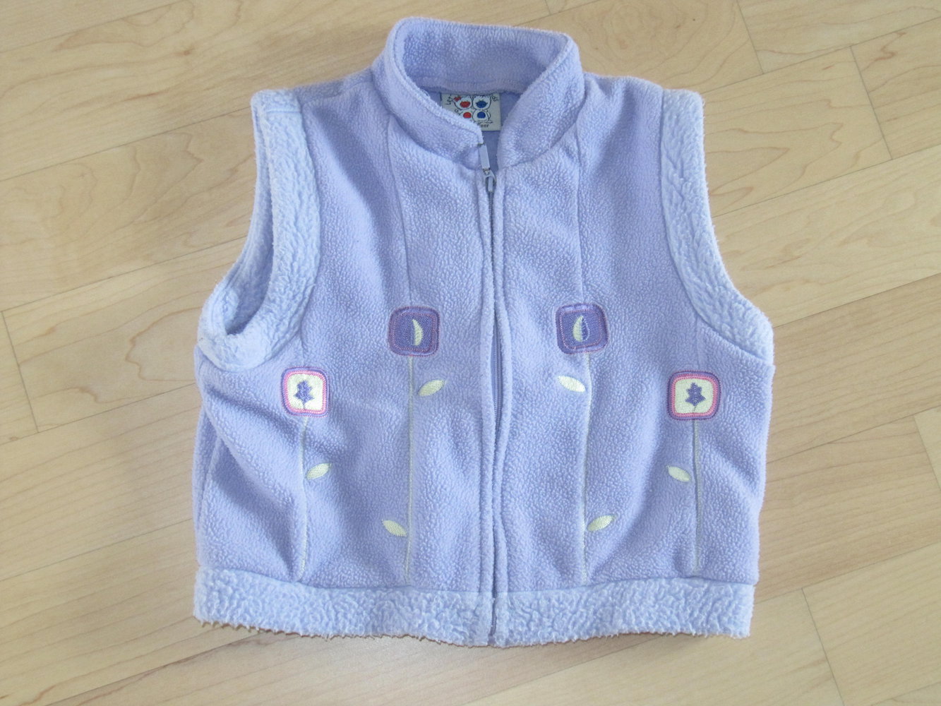 Lila flieder farbene Fleece Weste Gr. 80
