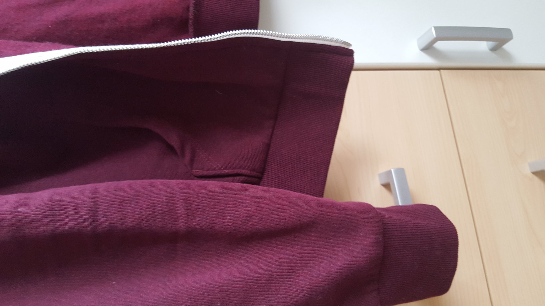 Weinrotes Jacke