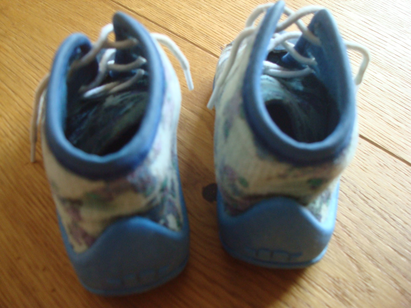 Hausschuhe, Lauflernschuhe Gr. 18