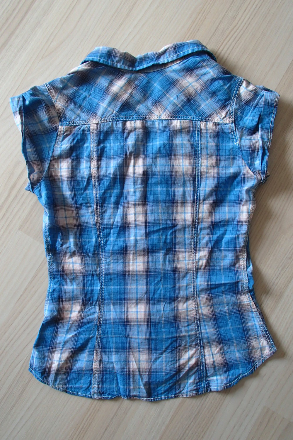 Blau-Weiße Karo-Bluse