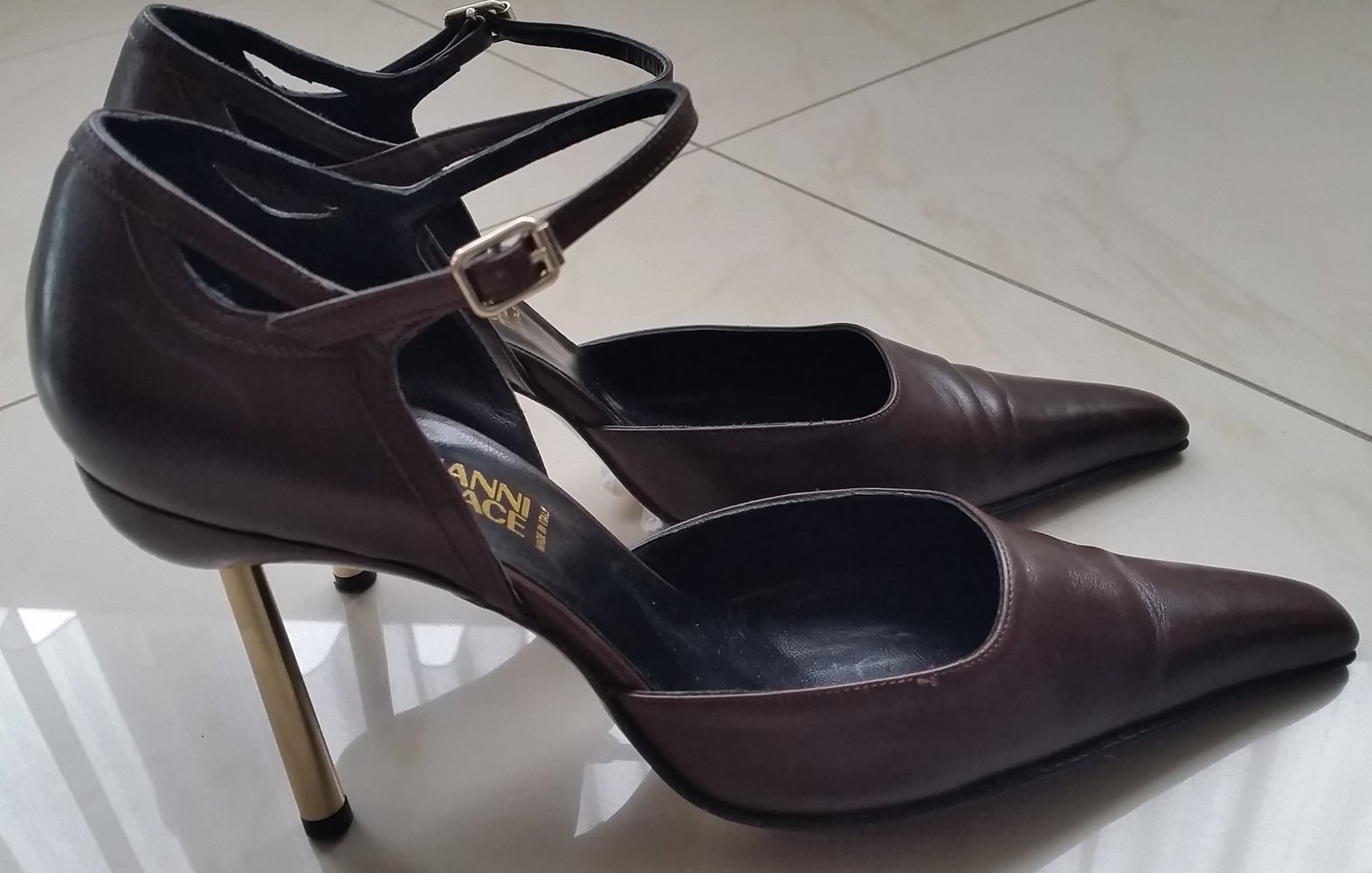Versace High Heels Stilletos Pumps Stöckelschuhe Gr. 39 Echtleder