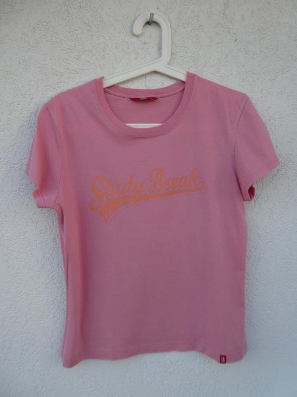 edc by Esprit – T-Shirt, rosa mit orangem Aufdruck – Gebraucht, fast wie neu