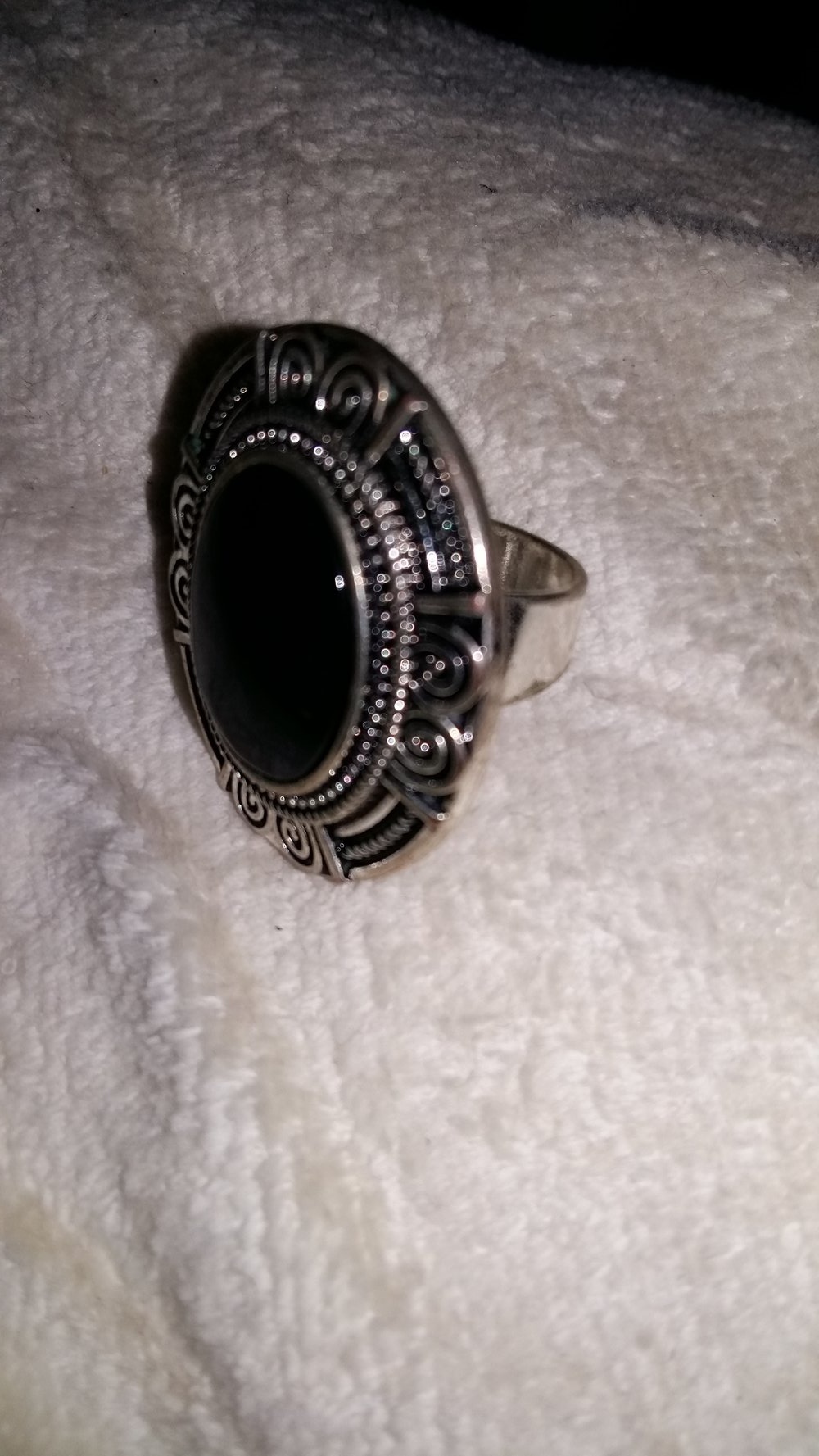 Silber/schwarzer Schmuckstein-Ornament-Ring von Orsay