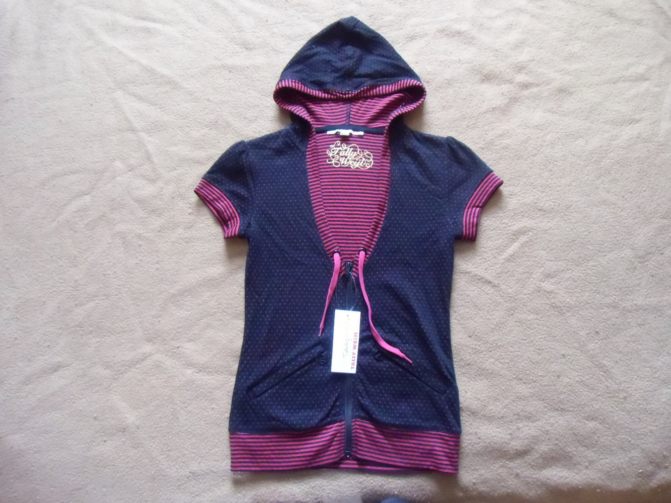 Hübsches Damen - Kapuzen - T-Shirt NEU