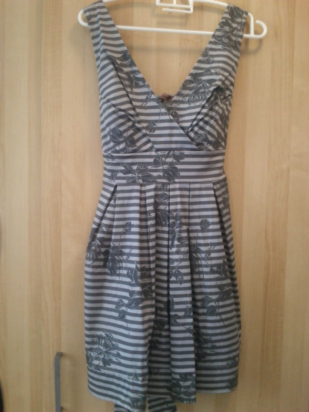 Kleid mit Blumen