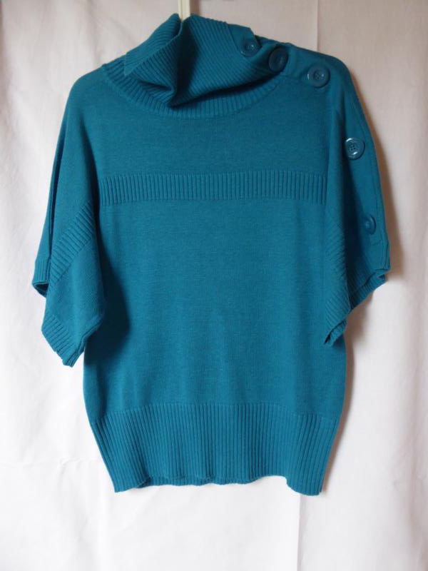 NEU: Blauer Halbarm-Rollkragen-Pullover von Vero Moda