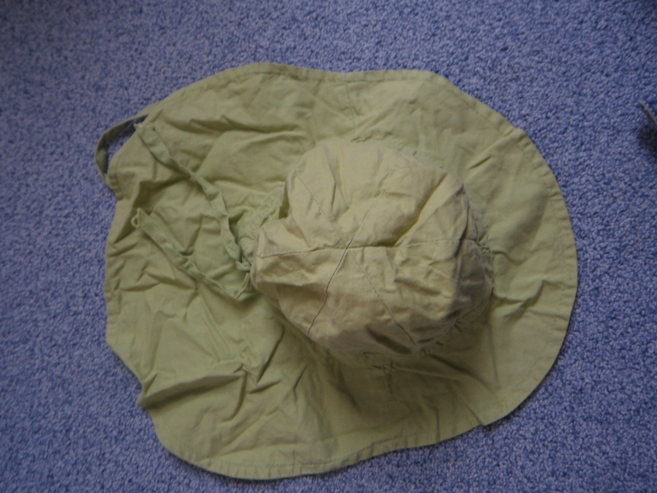 toller Sommerhut mit Nackenschutz Gr. 47