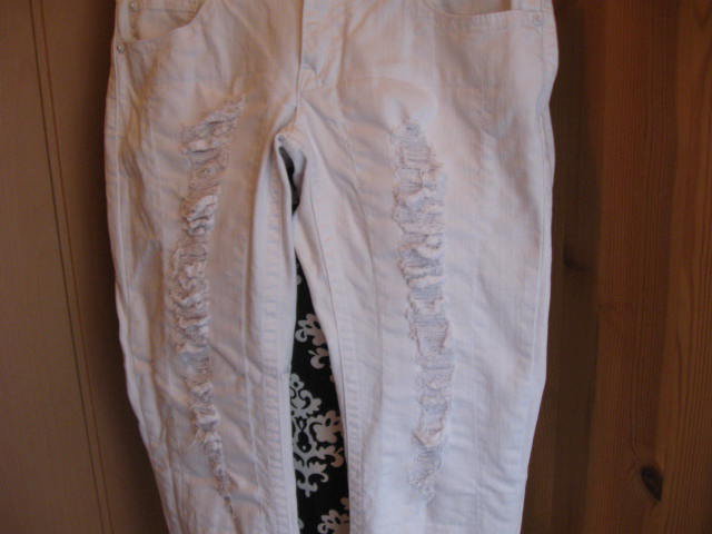 *** Tolle Jeans mit Rissen ***