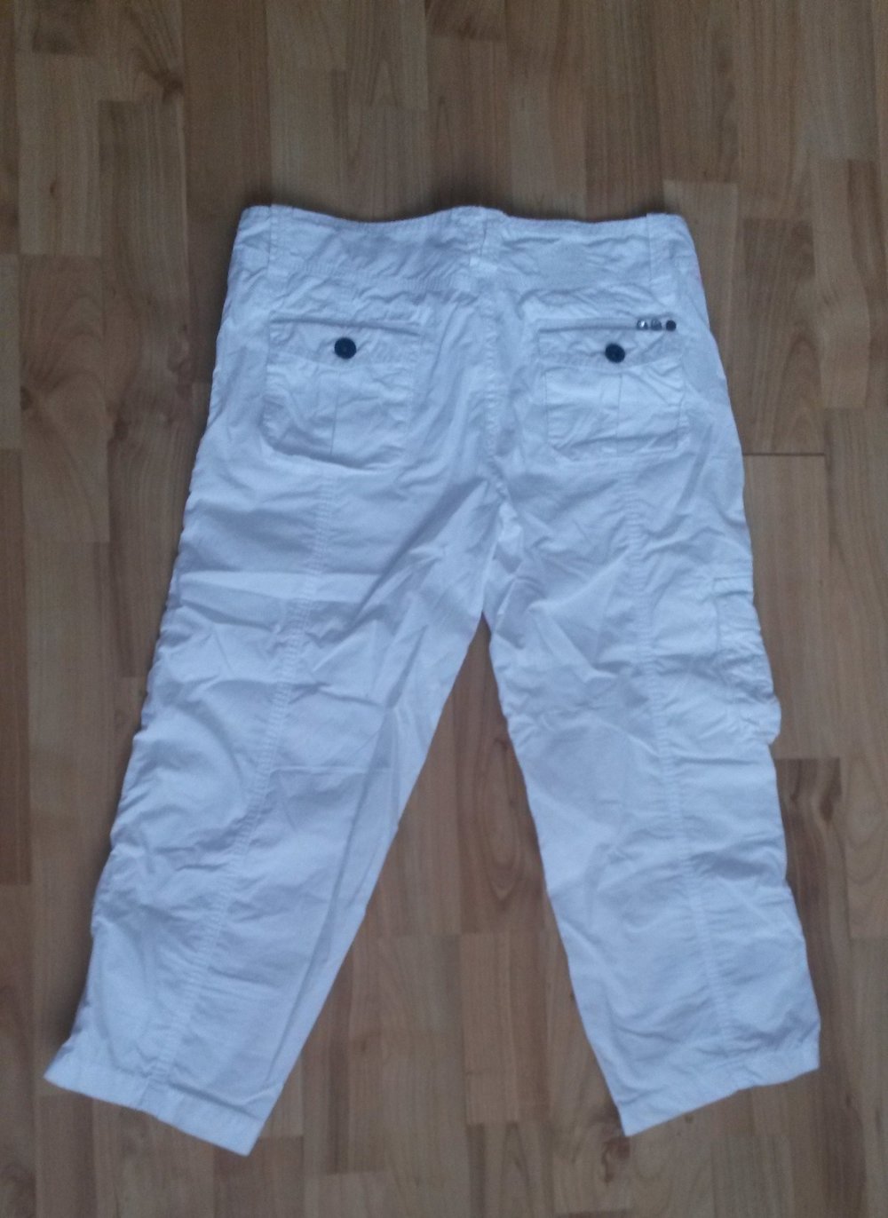 Weiße ¾ Hose Gr. 164