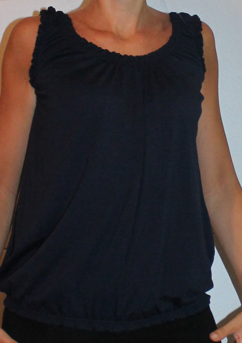 dunkel blaues Top / Oberteil