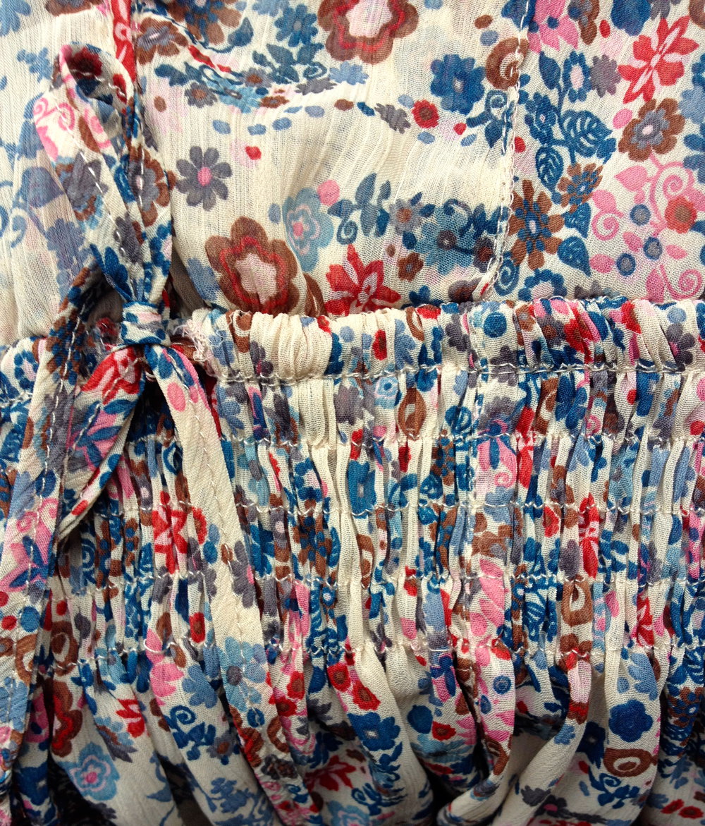 Wunderschönes Oberteil mit Blumenmuster von Zara TRF