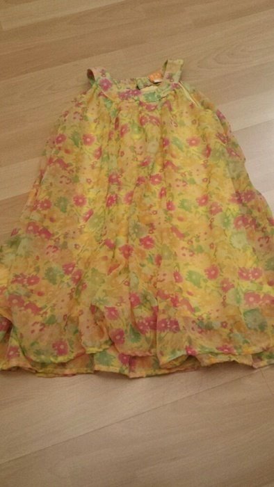 Tolles luftiges Kleidchen für den Sommer Gr. 86