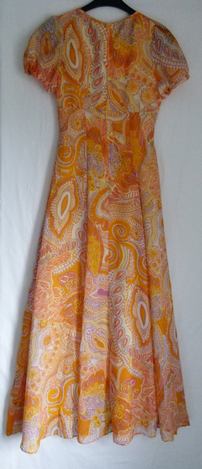 Empire Sommer Kleid aus den 70ern, bodenlang, orange  flieder gemustert, Boho Hippie Vintage Paisley 70s Retro Goa Strand