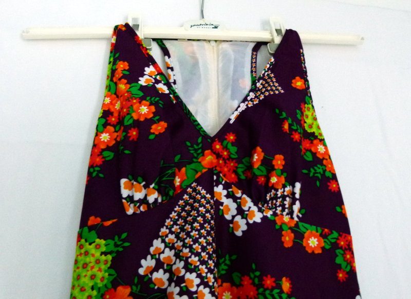 70er Jahre Abendkleid Sommerkleid, violett bunt mit Blumenmuster, Vintage Retro Boho Hippie Mori Goa Festival Unikat 70s