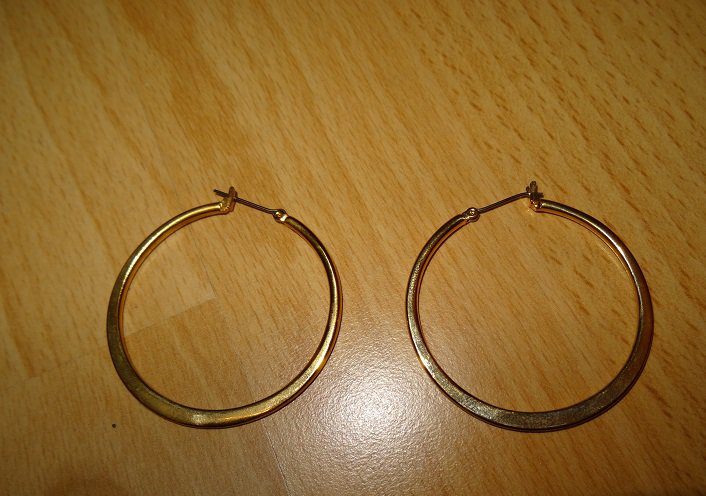 Goldfarbene Creolen
