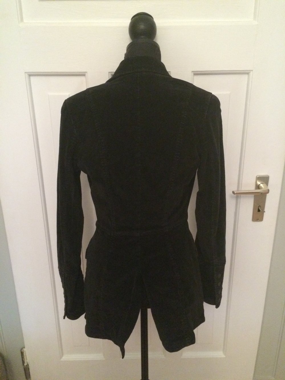 Schicke Cord Jacke in Schwarz