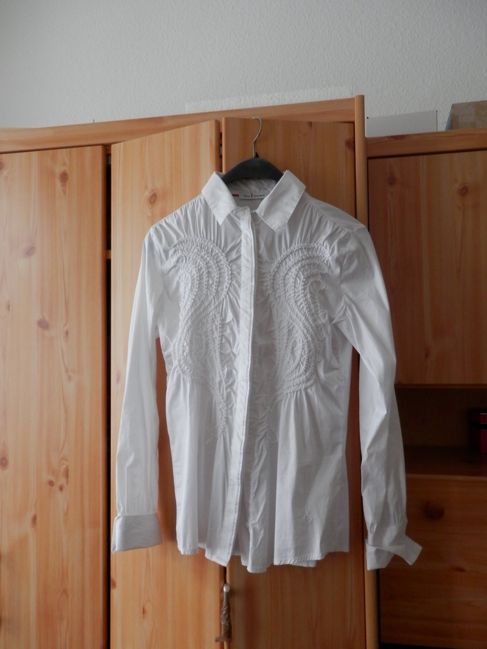 Weiße geraffte Bluse 