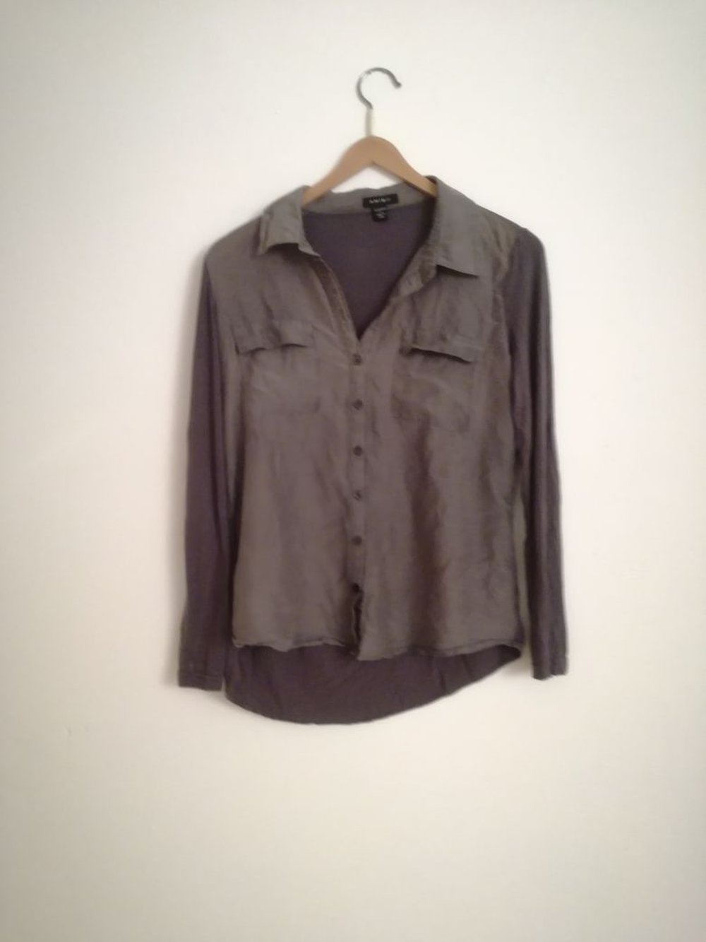 graue Bluse