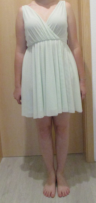Mintfarbenes Kleid