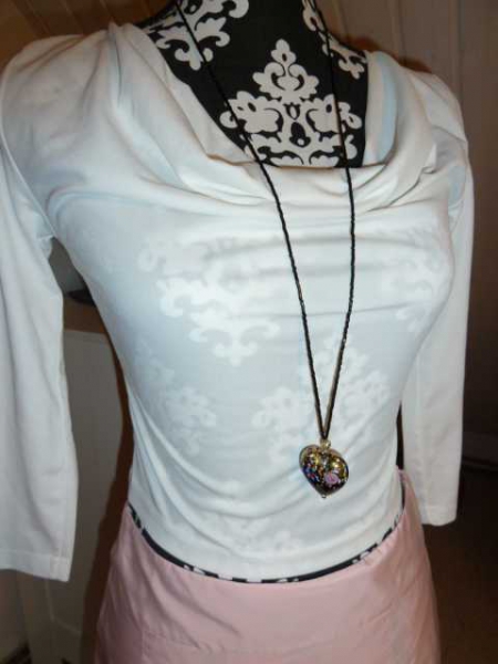 Top mit Wasserfall, bauchfrei, eng, 3/4 Schmuck-Arm, Größe 32 / 34 / 36