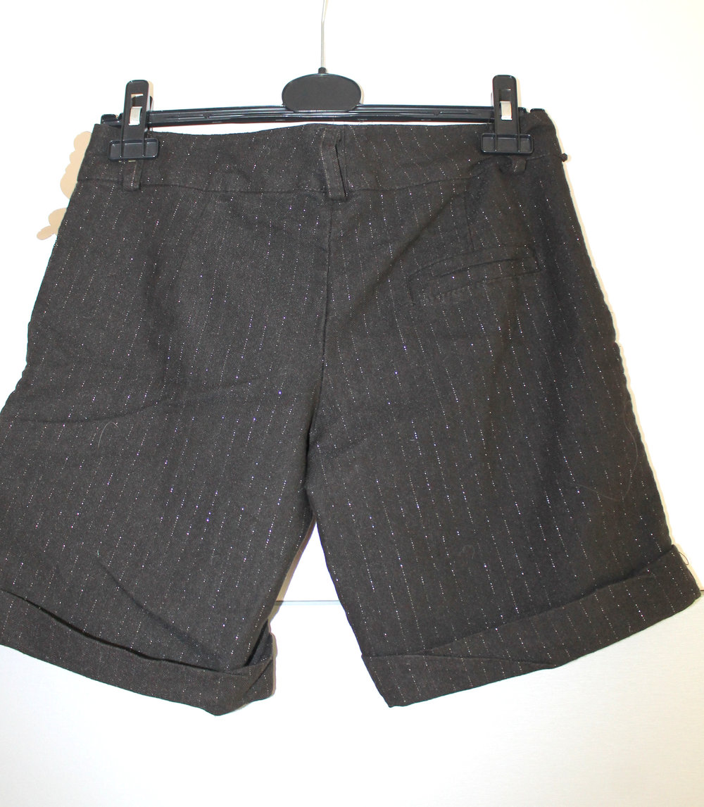 süße kurze Nadelstreifenhose / Hose