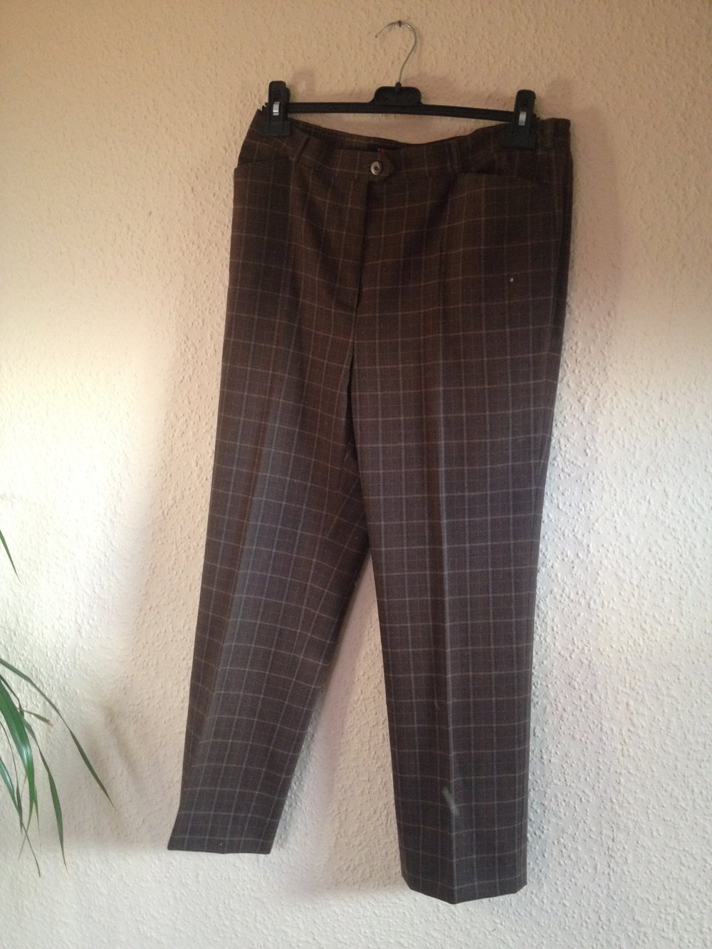 TONI braunkarierte Hose 
