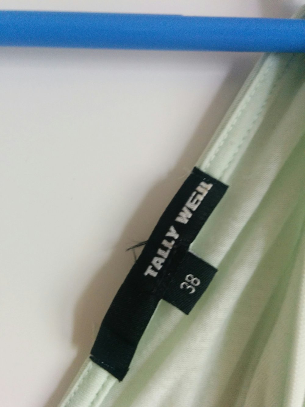 Mintfarbenes Kleid