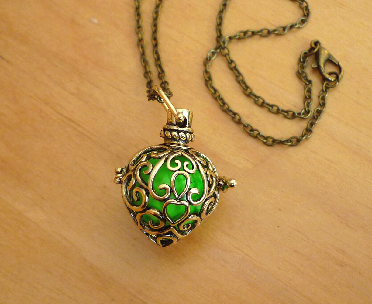 Kette Bola grün Klangkugel Ethno Käfig Ornament Goa Hippie Schwangerschaft